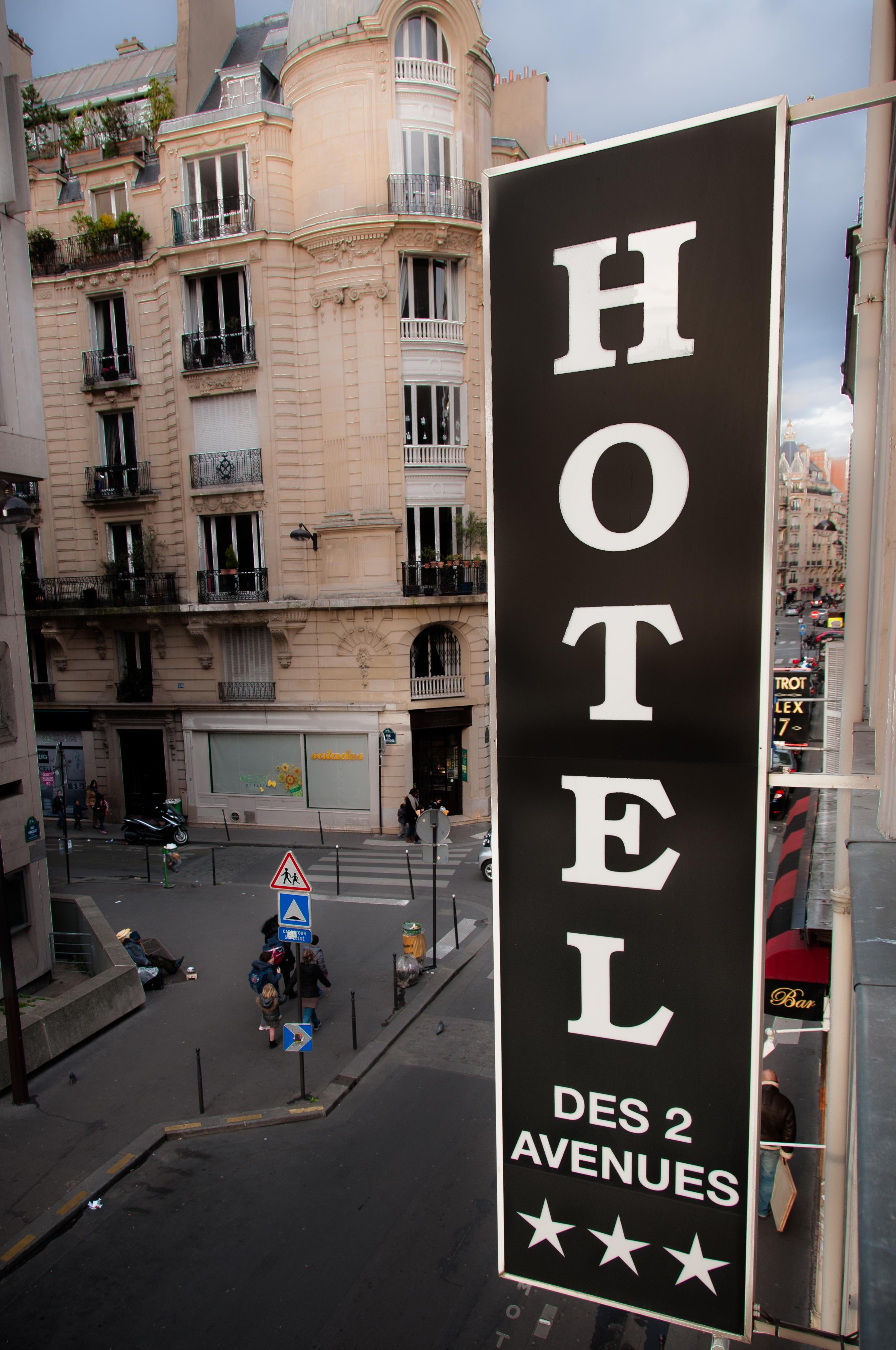 Hotel Des Deux Avenues Paris Exterior foto